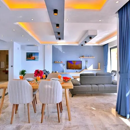 2 Bedroom Seaview With Private Pool Jacuzzi * Kalkan