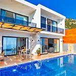 2 Bedroom Seaview With Private Pool Jacuzzi Kalkan