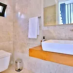 2 Bedroom Seaview With Private Pool Jacuzzi *